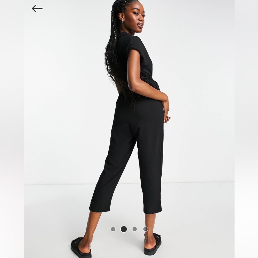 New Look cap sleeve button up jumpsuit - Picture 2 of 4